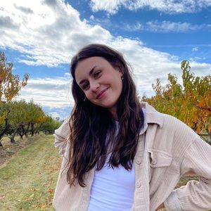 Meet your Posher, Megan